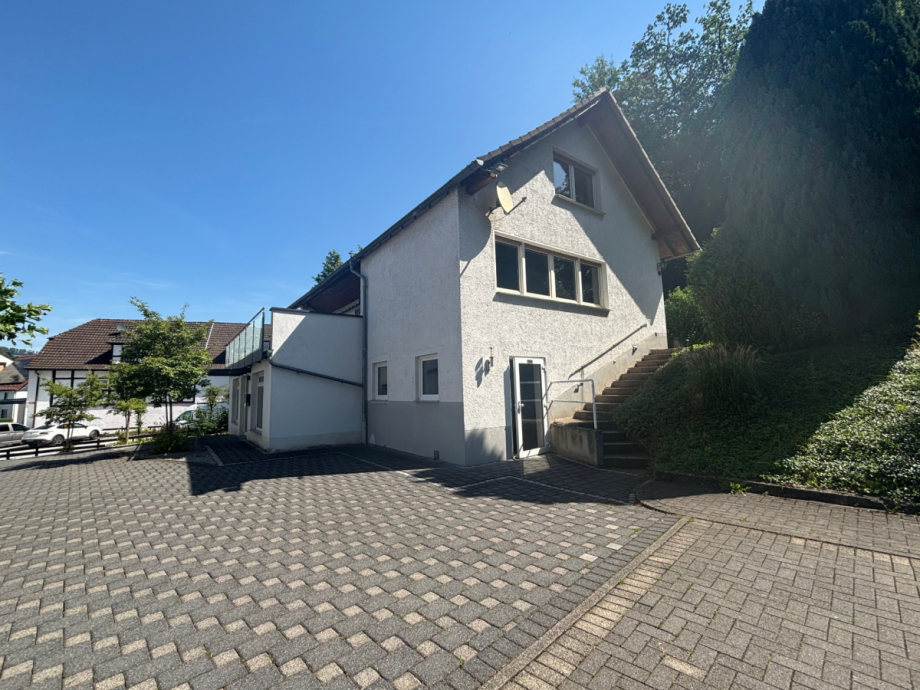Hausansicht Seite Einfamilienhaus Balve