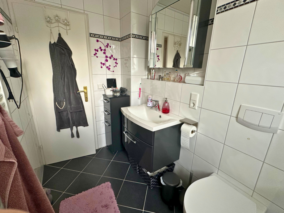 Badezimmer OG Mehrfamilienhaus Hemer
