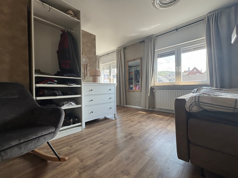 Schlafzimmer DG Etagenwohnung Balve