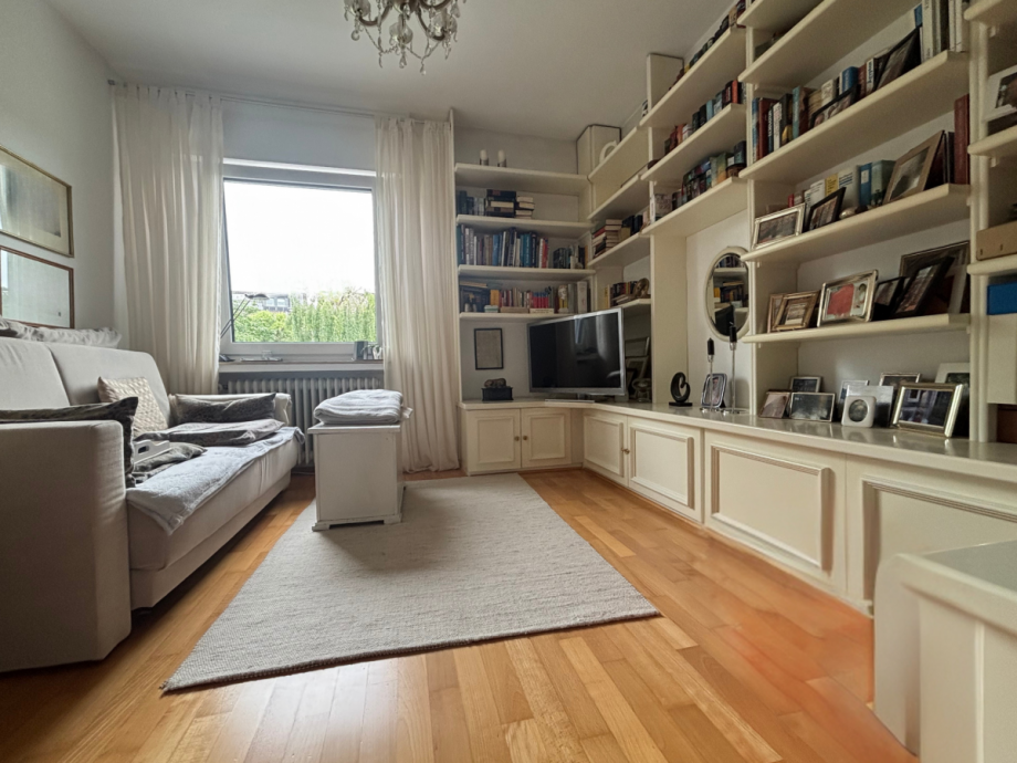 Schlafzimmer/Arbeitszimmer OG Reihenhaus Neuenrade