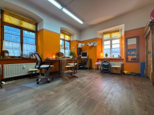 Behandlungszimmer Offen, hell, einladend - arbeiten und wohlf�hlen in historischer Atmosph�re
