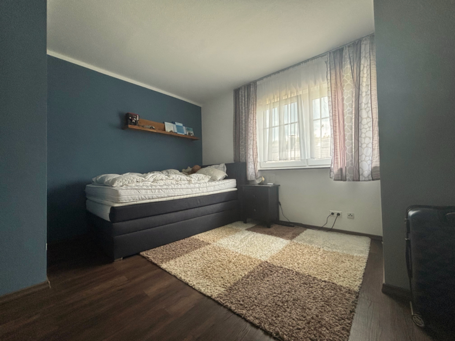 Schlafzimmer 4 1. OG Einfamilienhaus Neuenrade
