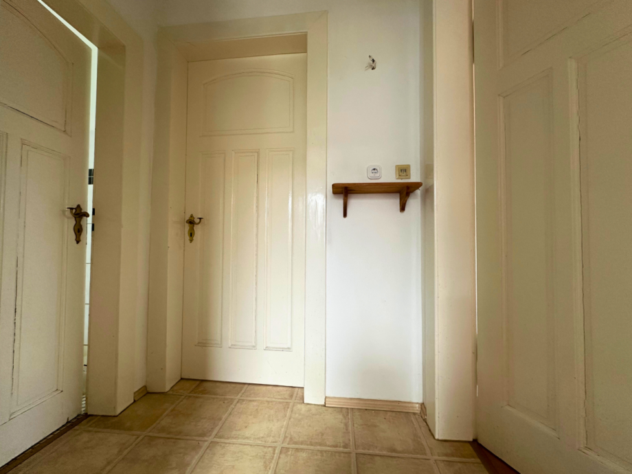 Flur OG Zweifamilienhaus Altena