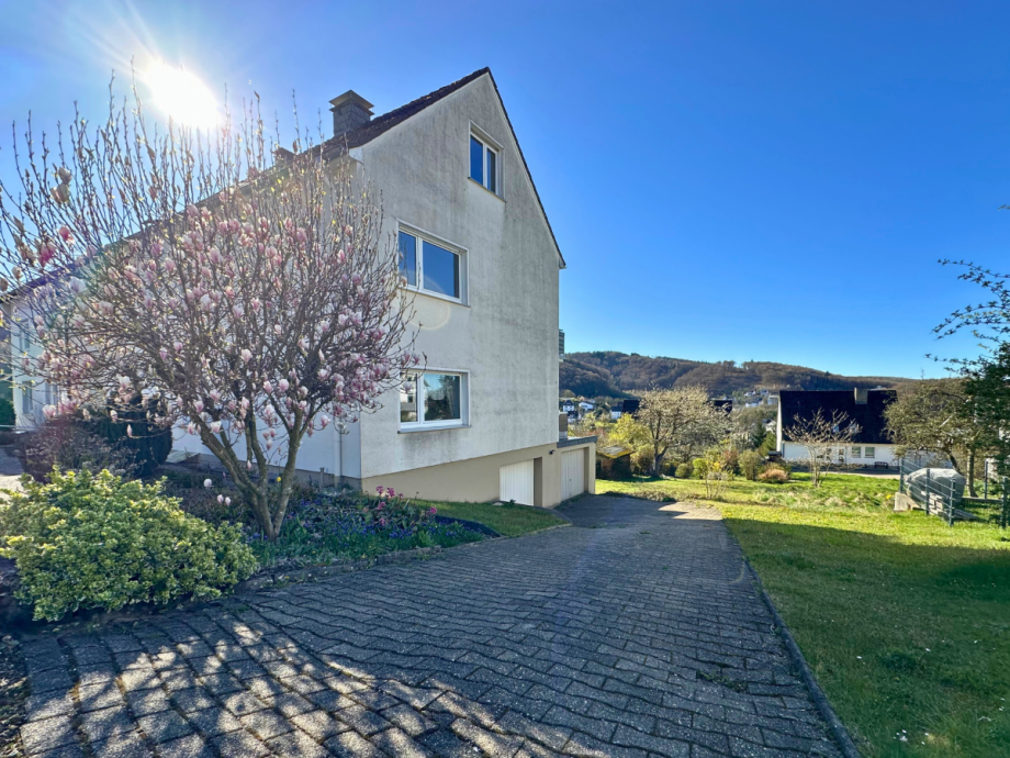 Einfahrt Einfamilienhaus Altena - Dahle