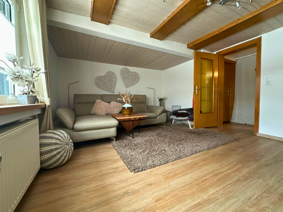 Wohnzimmer Hauptwohnung Erdgeschoss Doppelhaush�lfte Balve