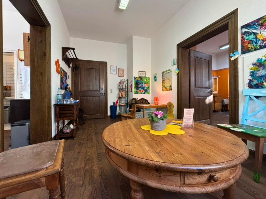 Empfangsbereich/Wartezimmer B�ro / Praxis Balve