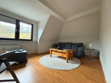 Wohnzimmer DG Altbau trifft Komfort: Viel Raum auf drei Etagen