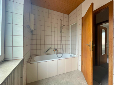 Badezimmer Doppelhaush�lfte Menden (Sauerland)