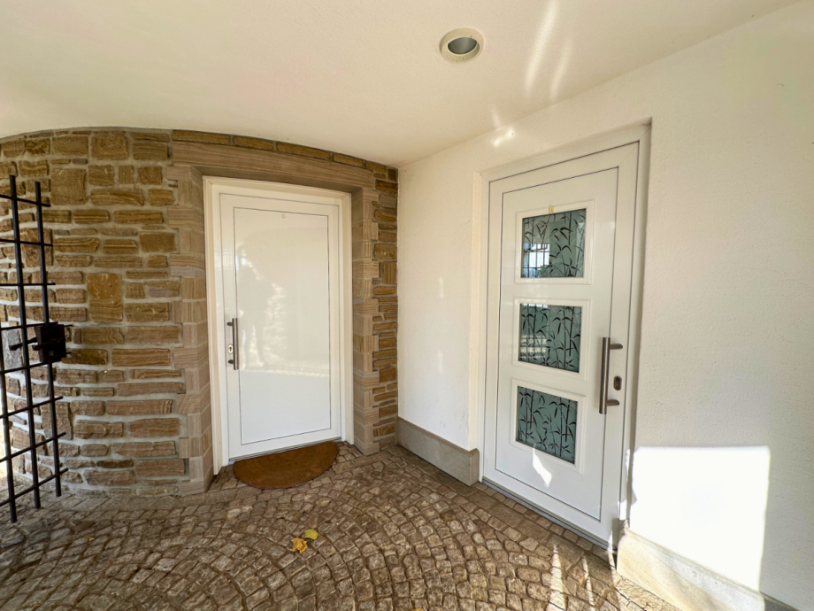 Haust�r Einliegerwohnung Einfamilienhaus Neuenrade