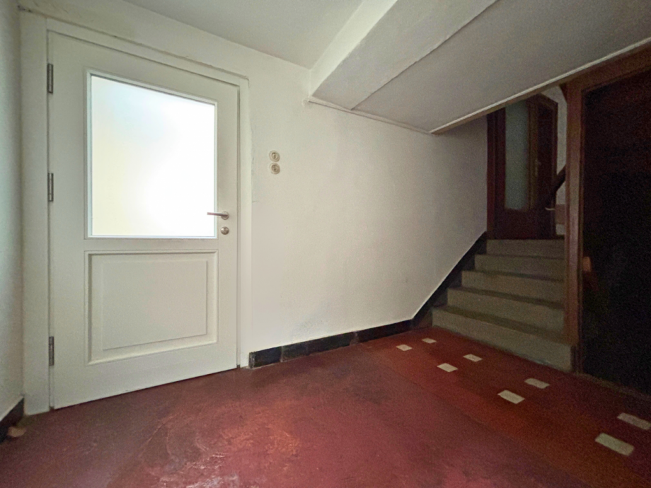 Kellereingang Mehrfamilienhaus Balve