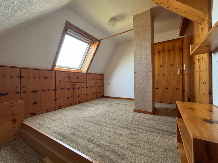 Schlafzimmer 2 DG Einfamilienhaus Balve
