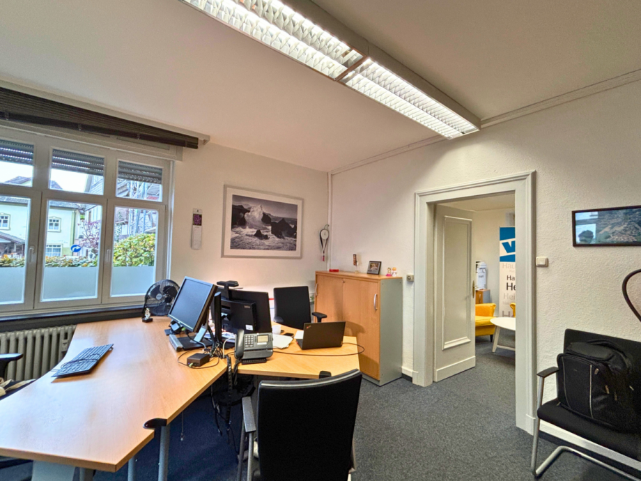 EG-Gewerbe-B�ro Mehrfamilienhaus Balve