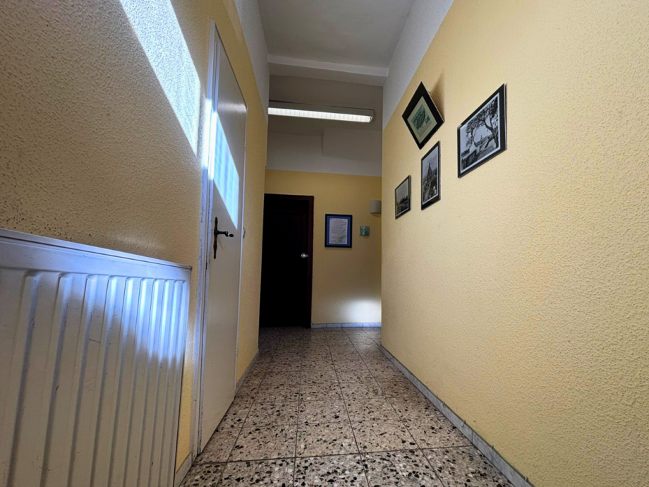 Flur B�ro / Praxis Balve