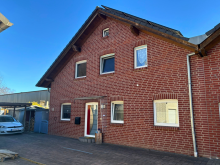 Hausansicht Modern wohnen + flexibel leben. Doppelhaush�lfte mit separatem Apartment