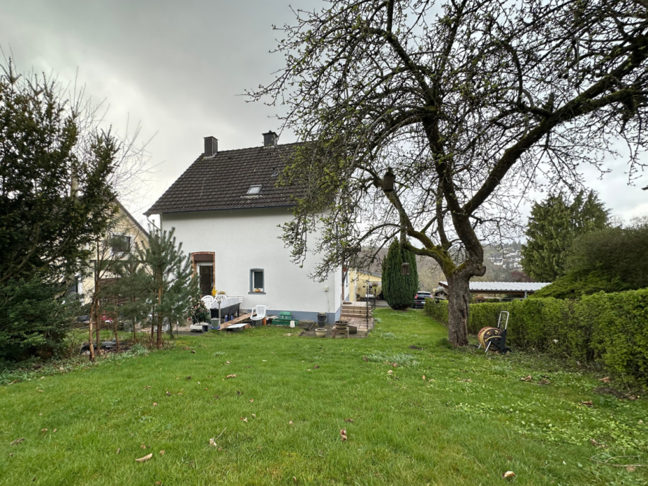 Garten Zweifamilienhaus Altena