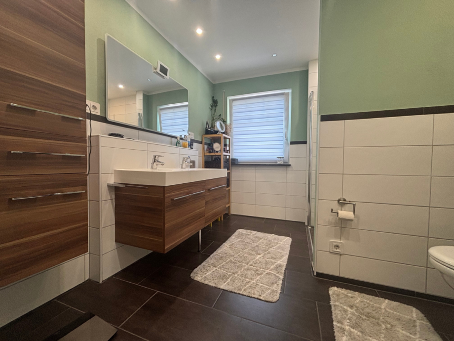 Badezimmer 1. OG Einfamilienhaus Neuenrade