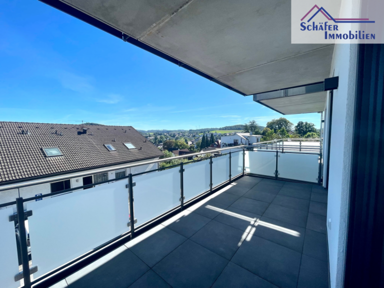 Balkon Balve Etagenwohnung Moderne, helle Etagenwohnung Rotk�ppchen in der Wolfskuhle