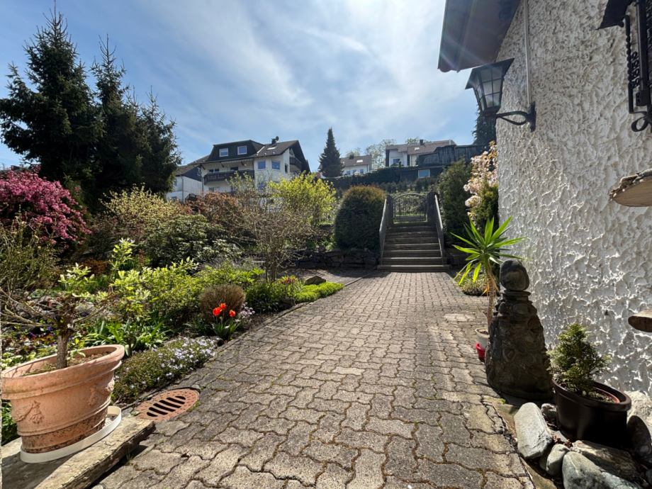 Eingangsbereich drau�en Einfamilienhaus Balve