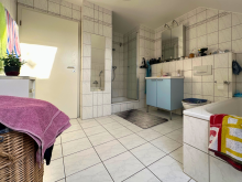 Badezimmer Sch�ne Eigentumswohnung inkl. Einbauk�che und Garage